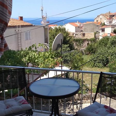 Apartment For 6 In Makarska Centar ภายนอก รูปภาพ