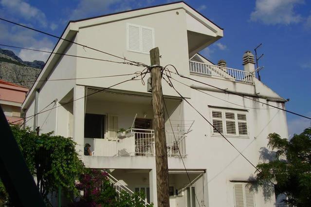 Apartment For 6 In Makarska Centar ภายนอก รูปภาพ
